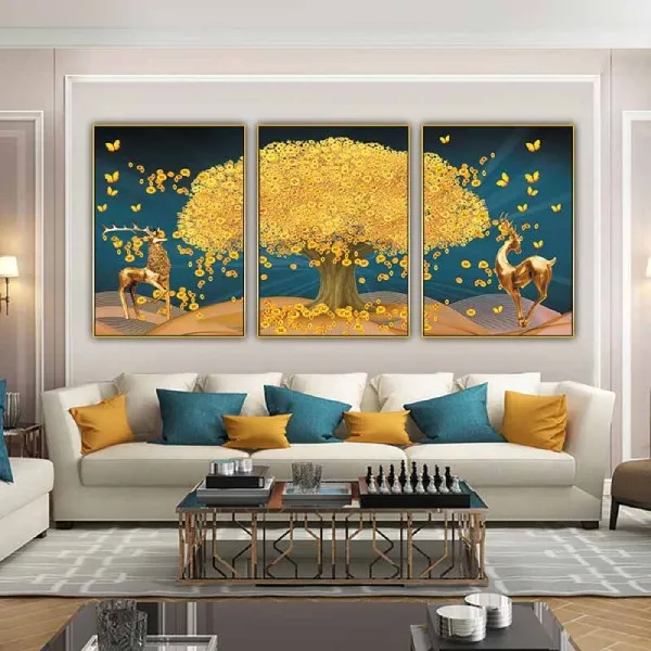 Tranh hươu tài lộc kết hợp với hình ảnh cây kim tiền là biểu tượng cho sự giàu có và phát đạt