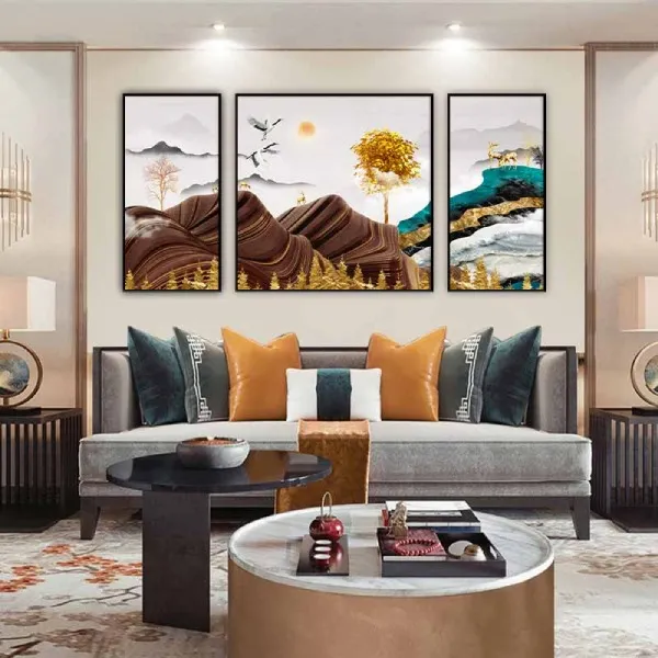 Treo tranh núi đồi ở phòng khách để thu hút vượng khí, mang may mắn và sức khỏe đến cho gia chủ