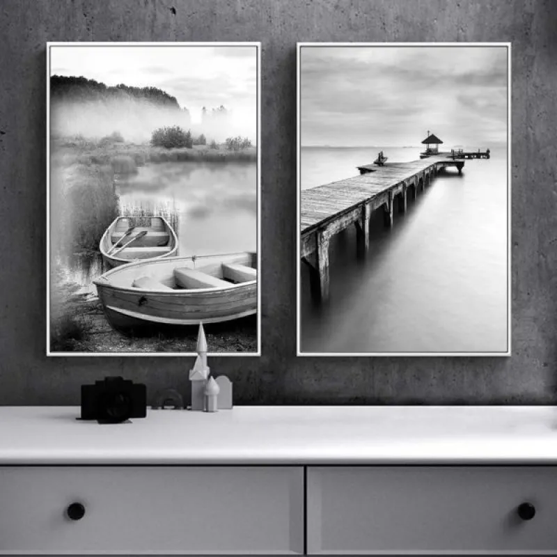 Tranh phong cảnh Scandinavia thuyền, cầu gỗ và cây khô