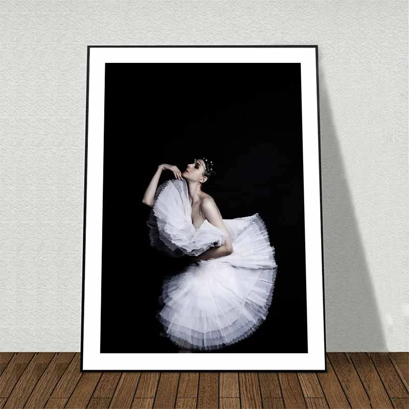 Tranh cô gái múa ballet