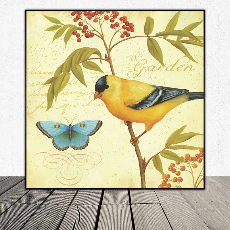 Tranh chim đứng trên cành cây có những chùm trái màu đỏ