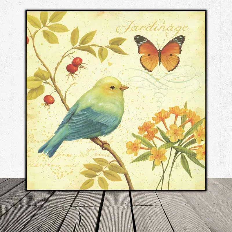 Tranh chim đứng trên cành cây có những chùm trái màu đỏ