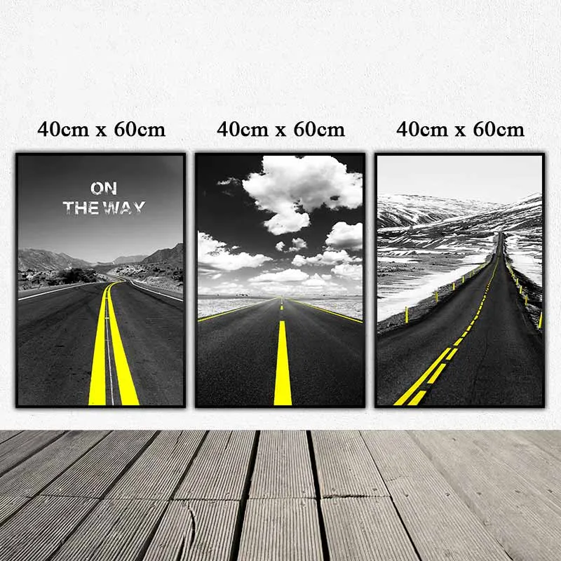 Tranh vạch kẻ đường màu vàng với nền phong cảnh mờ