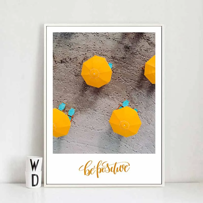 Tranh phong cảnh tòa nhà và con thuyền đang neo trên sông