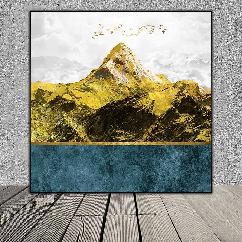 Tranh núi đồi và đàn chim phủ vàng