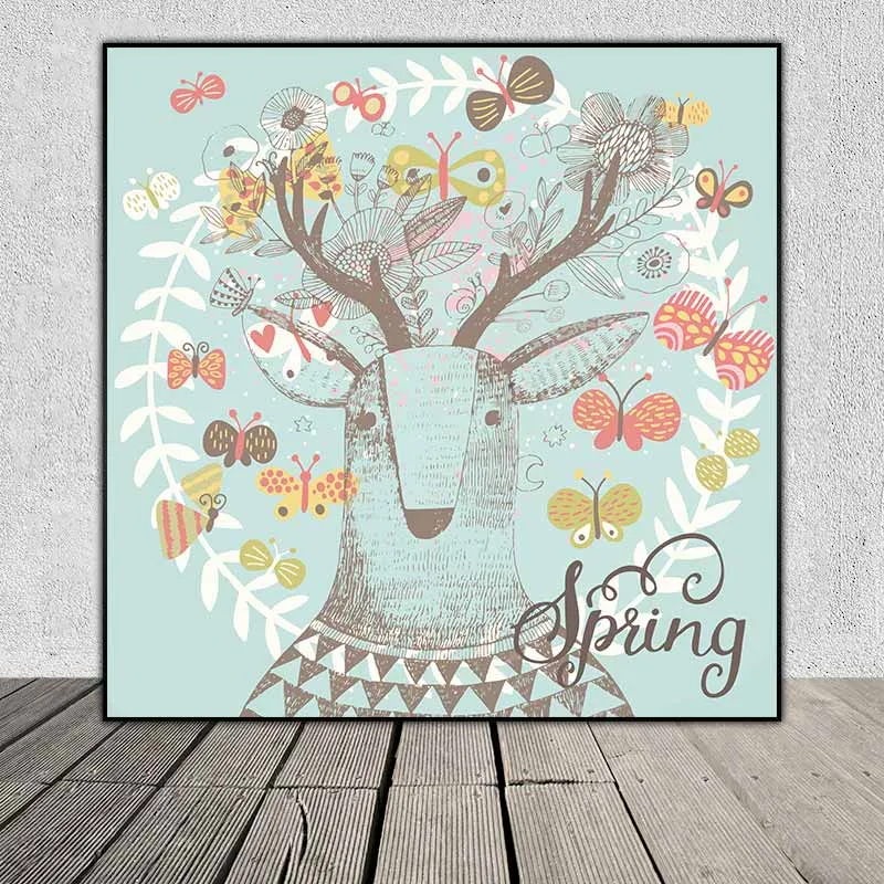 Tranh đầu hươu nai trừu tượng với những bông hoa trên sừng