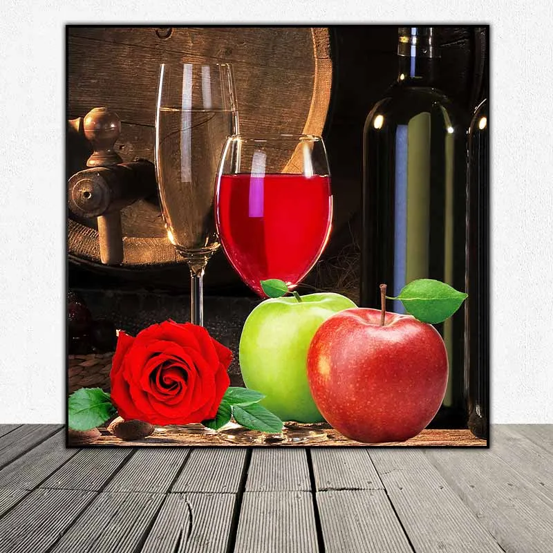 Tranh trái cây, chùm nho xanh, chùm nho đen, quả táo xanh, táo đỏ, chai rượu, ly rượu, hoa hồng