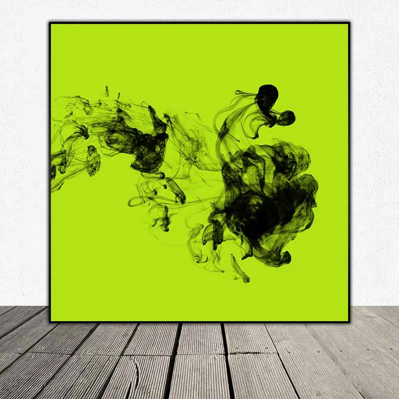 Tranh trừu tượng làn khói đen trên nền trắng, vàng và xanh lá cây