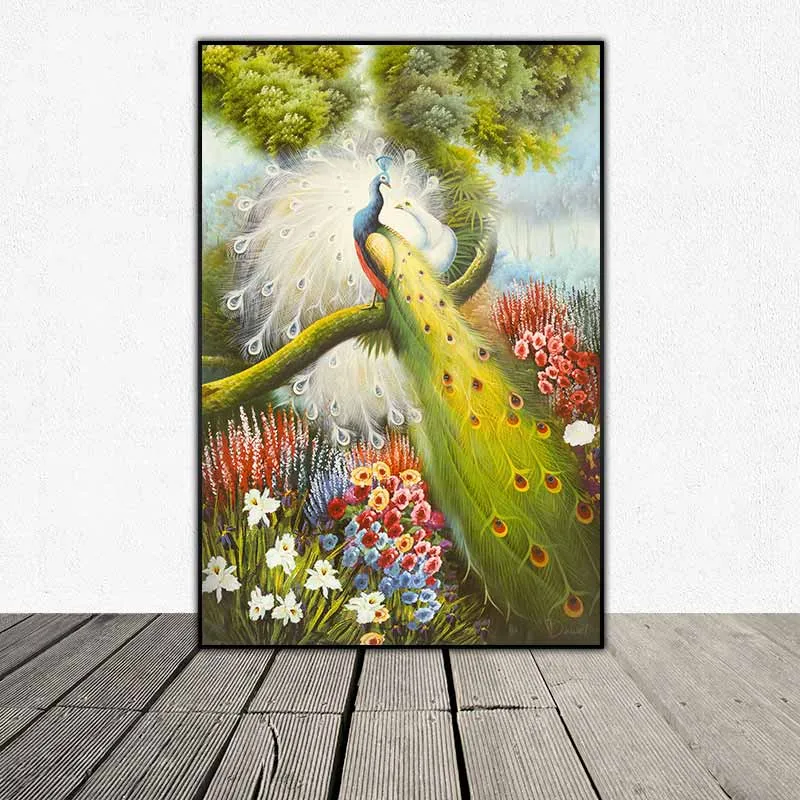 Tranh đôi chim công xanh và chim công trắng đang đứng trên cành cây