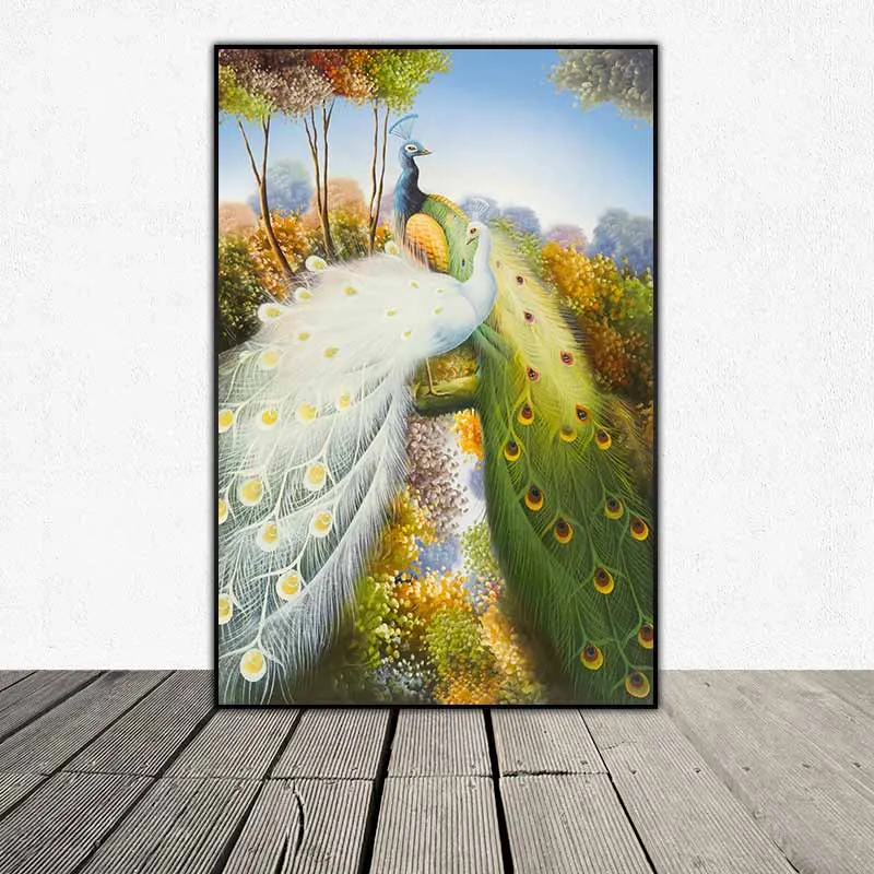 Tranh đôi chim công xanh và chim công trắng đang đứng trên cành cây