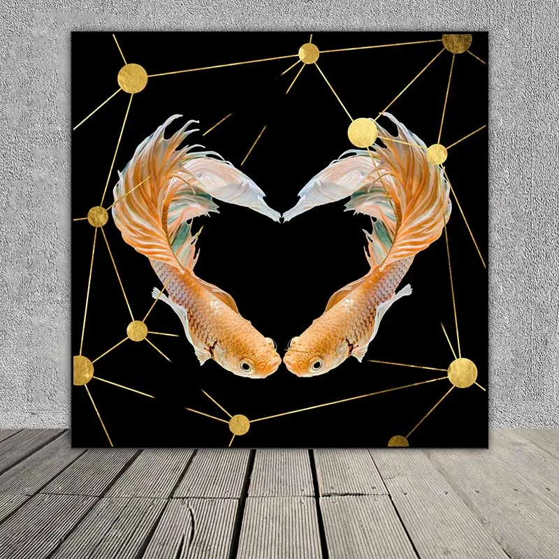 Tranh cá phướng nhiều màu và các đường kẻ trừu tượng