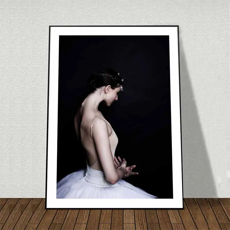 Tranh cô gái múa ballet