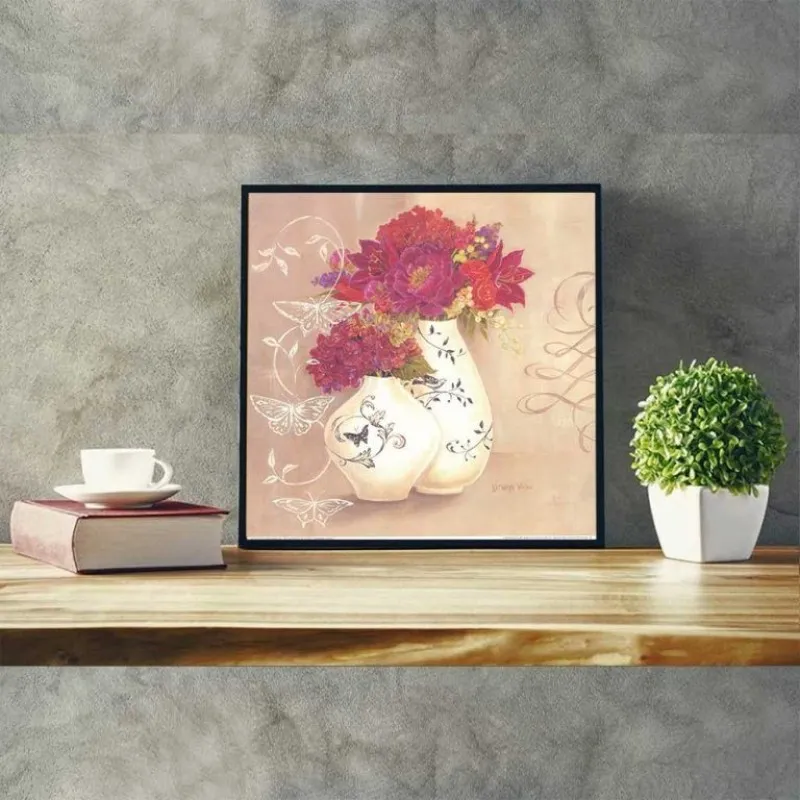 Tranh tĩnh vật bình gốm trắng và hoa đỏ