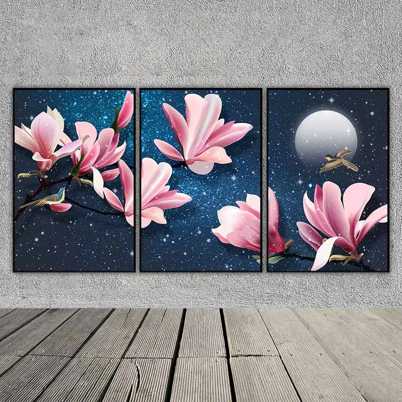 Tranh hoa Mộc Lan dưới ánh trăng