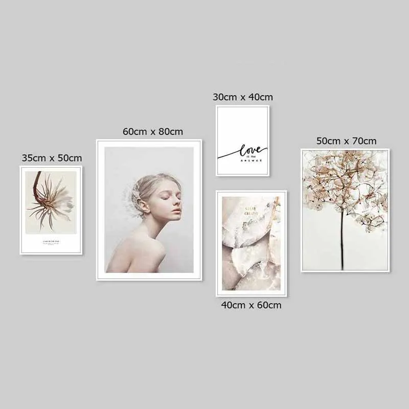 Tranh cô gái và lá cây