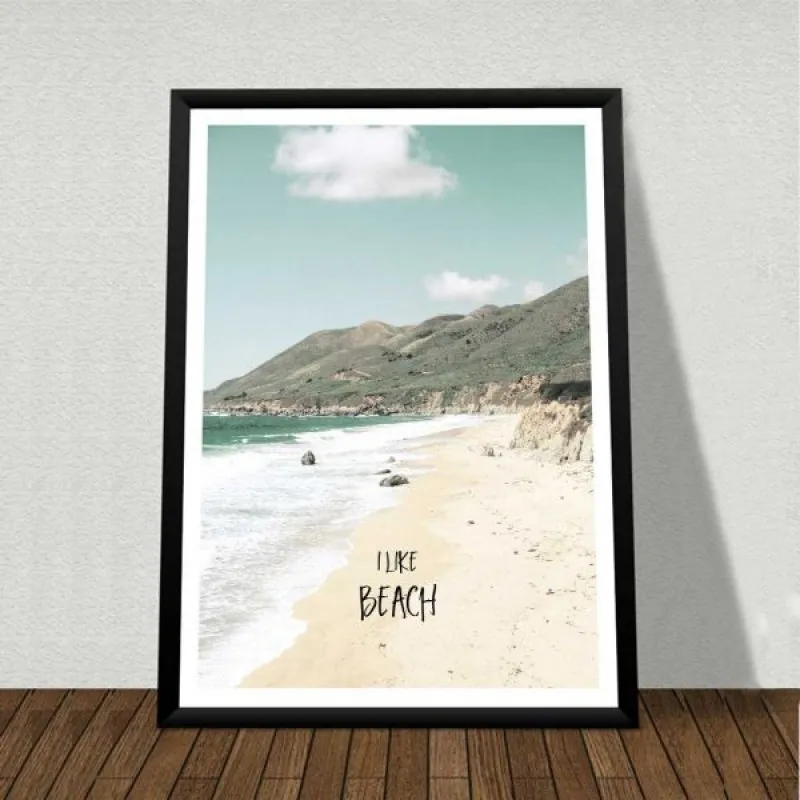 Tranh phong cảnh bờ biển, đồi núi kết hợp chữ