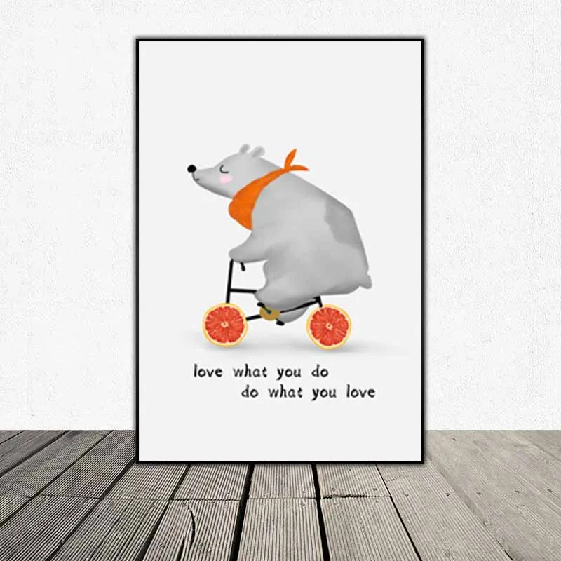 Tranh động vật con gấu, con sóc dễ thương treo phòng bé