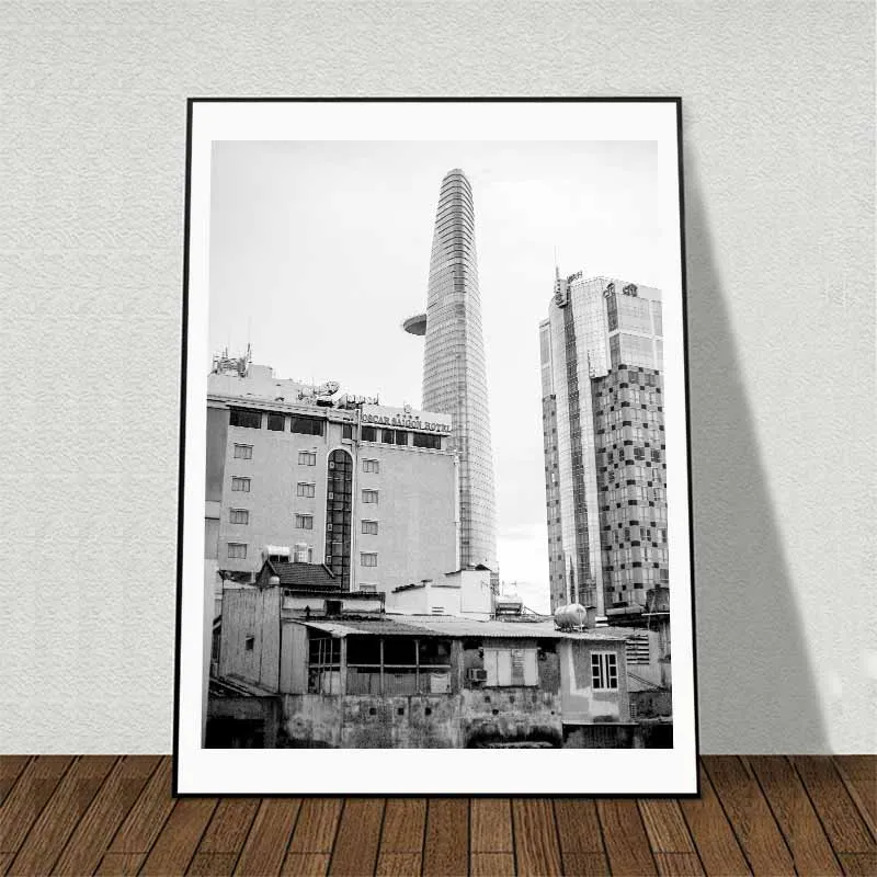 Tranh phong cảnh cầu Phú Mỹ và tòa nhà Bitexco