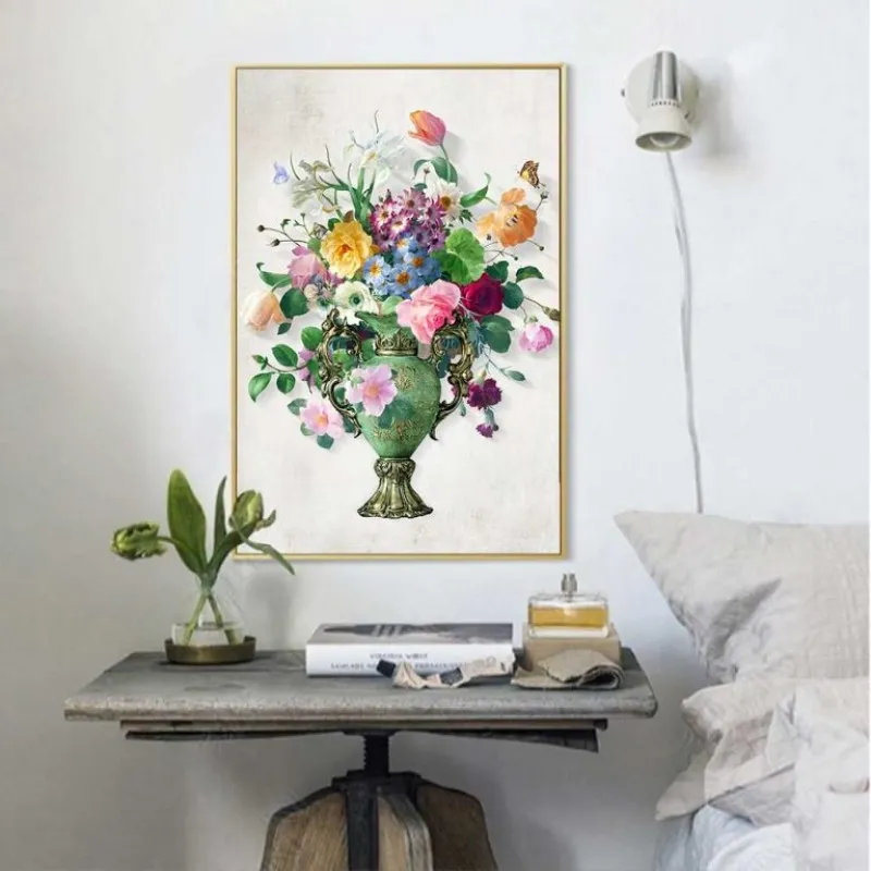 Tranh chim công và bình hoa