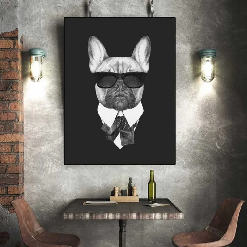 Tranh chó và mèo mặc vest