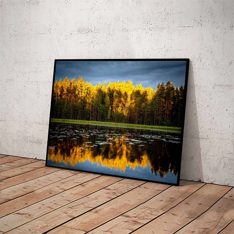 Tranh phong cảnh mùa thu với hàng cây bên dòng sông