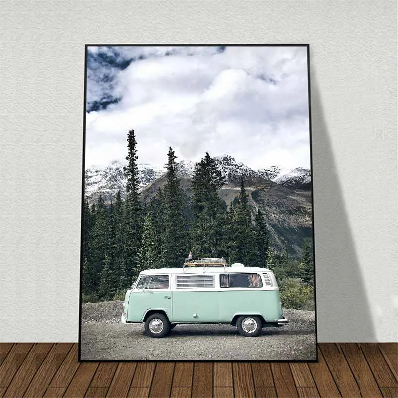 Tranh Scandinavian xe ô tô, bãi biển và đồi núi