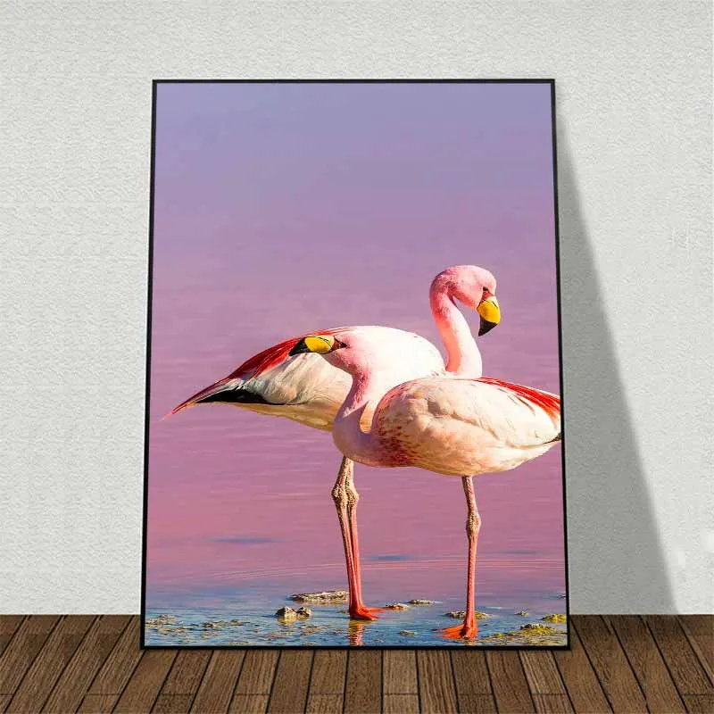 Tranh xương rồng, hồng hạc và bãi biển