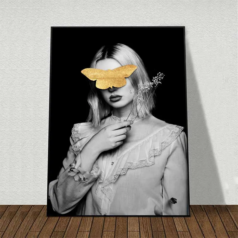 Tranh cô gái với con bướm trên mái tóc và cô gái đội mũ đỏ