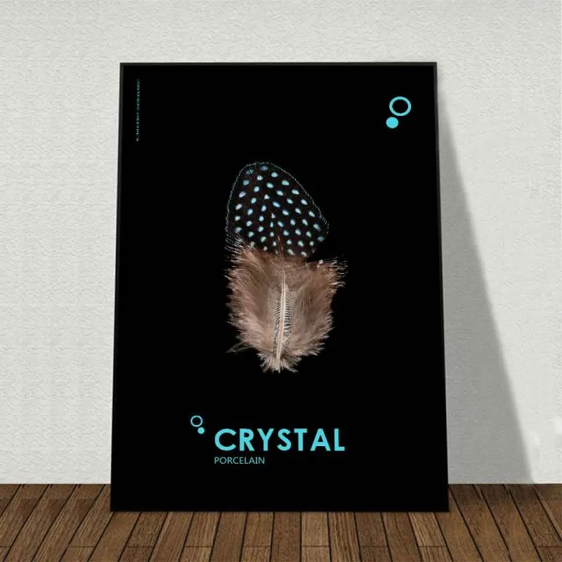 Tranh canvas lông chim trừu tượng kết hợp chữ hiện đại