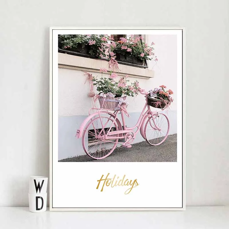 Tranh hoa hồng, xe đạp và bụi tầm xuân