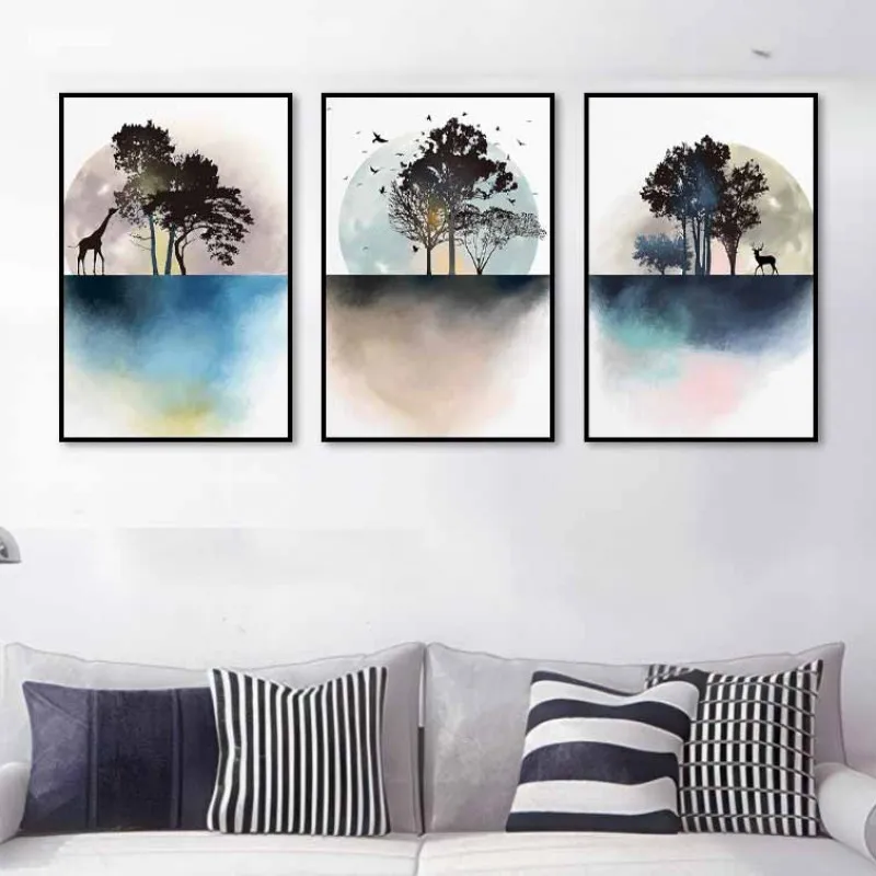 Bộ tranh hươu cao cổ đứng dưới tán cây và mặt trăng