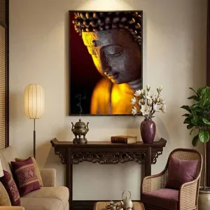 Tranh Canvas Tượng Phật Tĩnh Lặng Dưới Ánh Sáng Vàng
