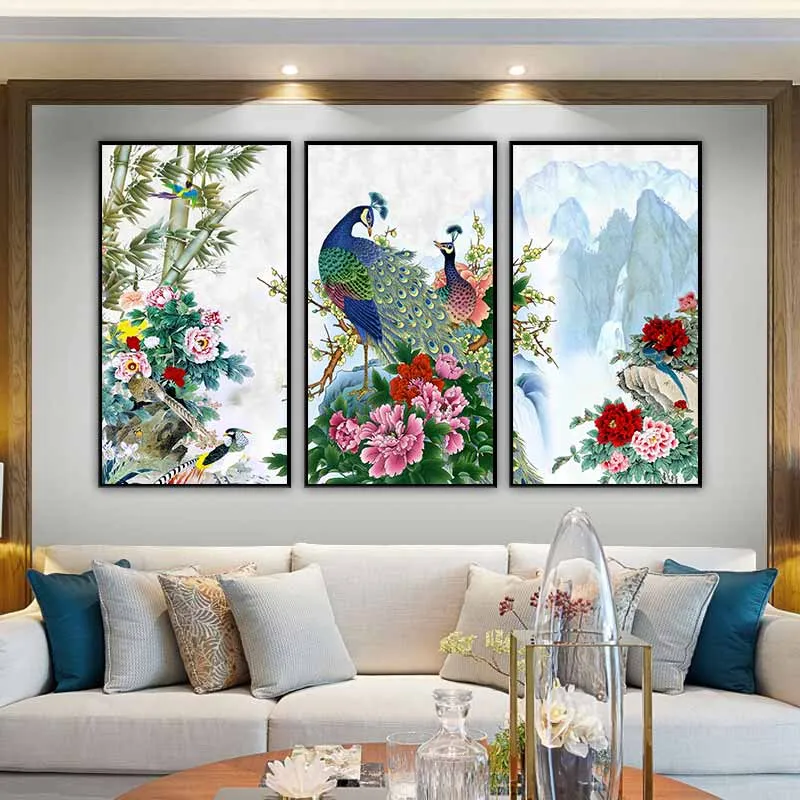 Tranh chim công xanh và hoa mẫu đơn