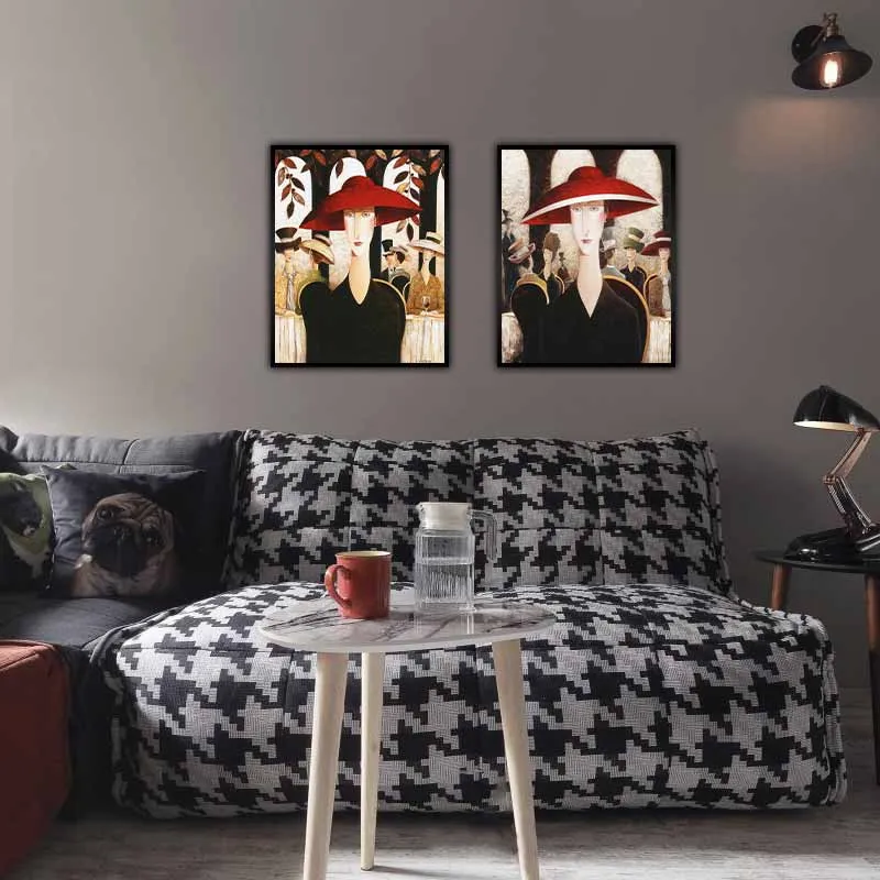 Tranh cô gái đội mũ đỏ và trắng của họa sĩ Danny McBride