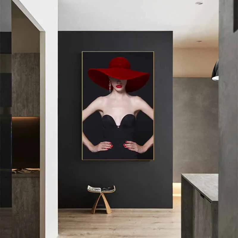 Tranh cô gái đội mũ vành