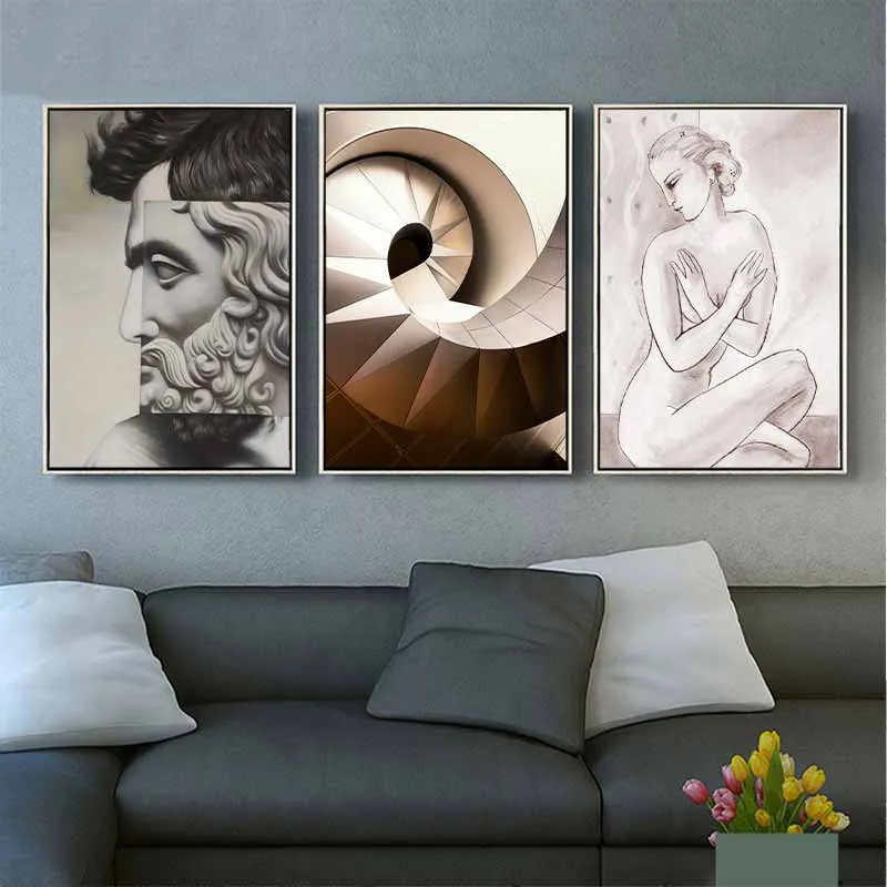 Tranh trừu tượng cô gái khỏa thân, chân dung bức tượng và xoán ốc cầu thang