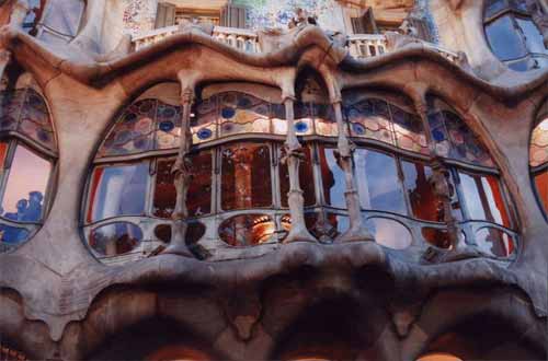 Antoni Gaudí, Casa Battlo i Casanovas.  Art Nouveau