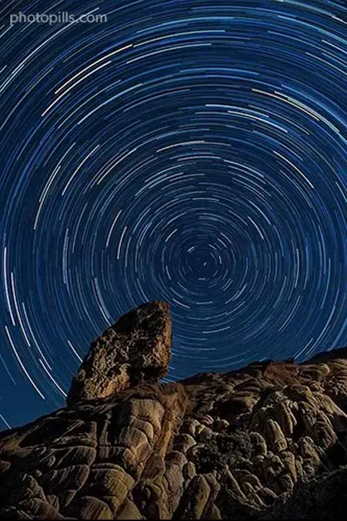 Nikon D4s | 20mm | f/4 | 1h 24phút | ISO1600 | 4000K | 168 ảnh được chỉnh sửa trong Lightroom và xếp chồng lên nhau bằng StarStaX