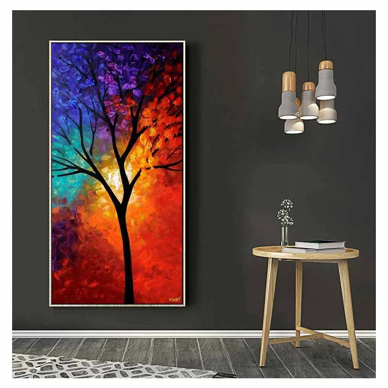 Bóng cây khô trên nền trời đây màu sắc