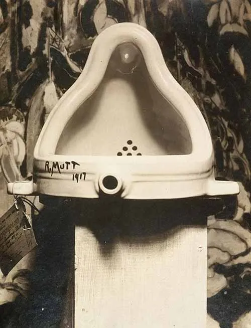 Marcel Duchamp, Fountain, 1917. Ảnh chụp bởi Alfred Stieglitz.