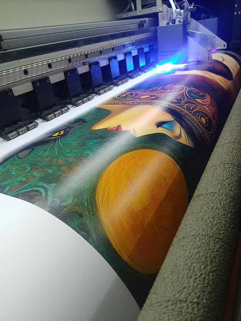 Công nghệ in UV hiện đại - bền màu vượt trội