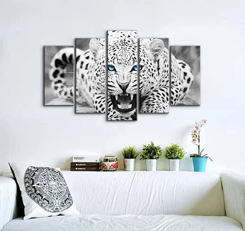 Tranh trang trí in hình động vật hung dữ