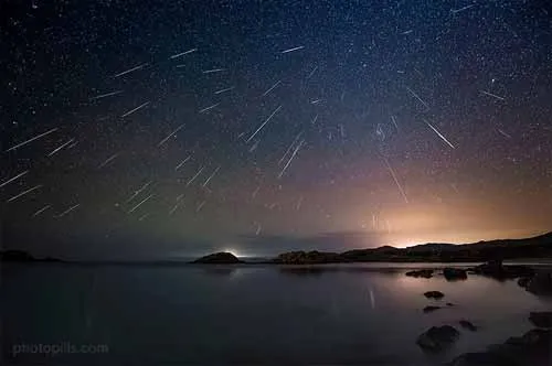 mưa sao băng geminids trên biển