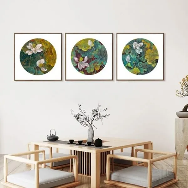 Treo tranh hoa sen mang đến vượng khí, xua đuổi tà khí cho bạn