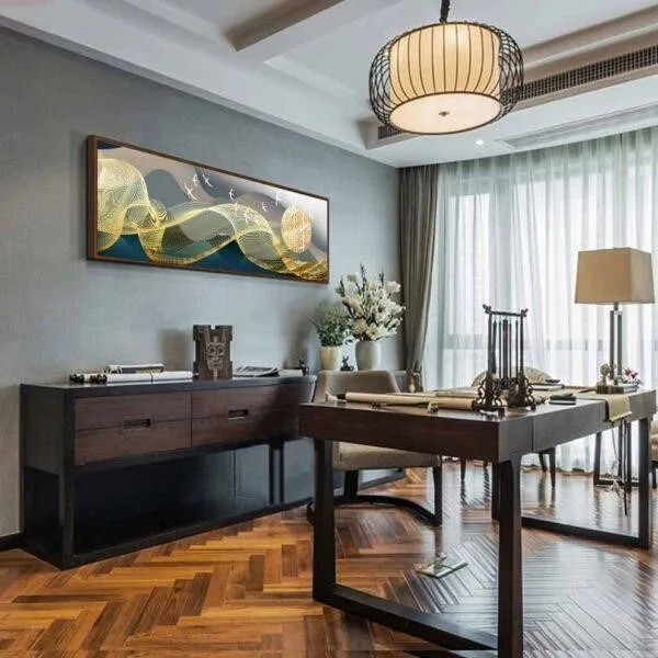 Tranh treo ở phòng khách rất ấn tượng